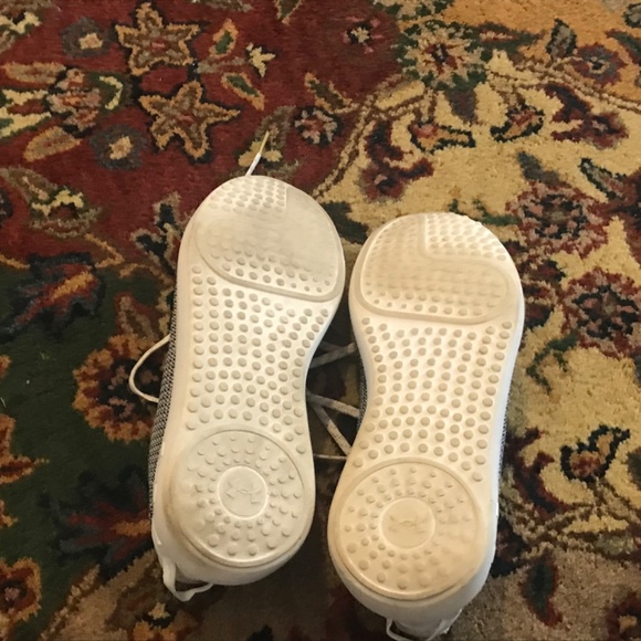 Under Armour - Picture 5 of 5